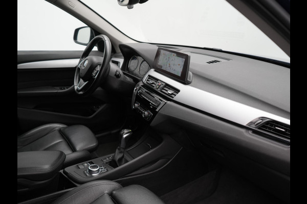 BMW X1 xDrive25e Sportline Plug In Hybrid 220pk Dealer O.H PHEV | Head Up | Cruise Control | Camera | Lederen Sportstoelen Verwarmd | Navigatie | Keyless | DAB |