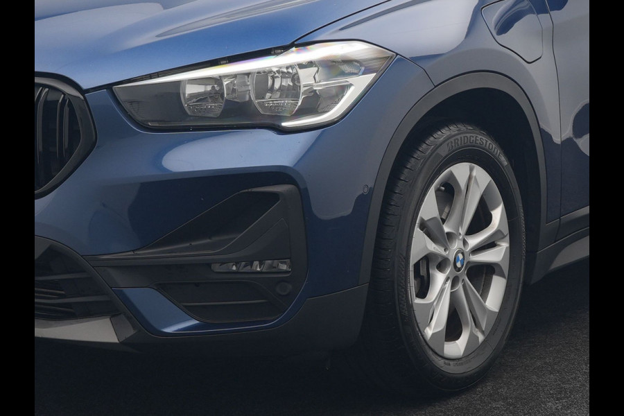BMW X1 xDrive25e Sportline Plug In Hybrid 220pk Dealer O.H PHEV | Head Up | Cruise Control | Camera | Lederen Sportstoelen Verwarmd | Navigatie | Keyless | DAB |