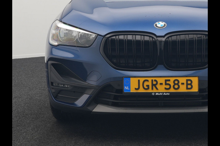 BMW X1 xDrive25e Sportline Plug In Hybrid 220pk Dealer O.H PHEV | Head Up | Cruise Control | Camera | Lederen Sportstoelen Verwarmd | Navigatie | Keyless | DAB |