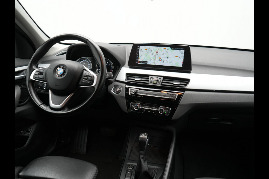 BMW X1 xDrive25e Sportline Plug In Hybrid 220pk Dealer O.H PHEV | Head Up | Cruise Control | Camera | Lederen Sportstoelen Verwarmd | Navigatie | Keyless | DAB |