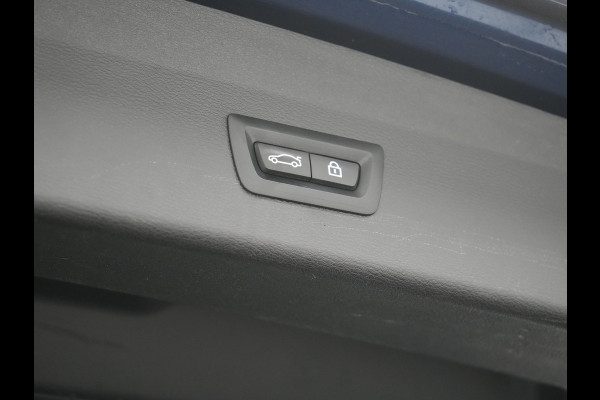 BMW X1 xDrive25e Sportline Plug In Hybrid 220pk Dealer O.H PHEV | Head Up | Cruise Control | Camera | Lederen Sportstoelen Verwarmd | Navigatie | Keyless | DAB |