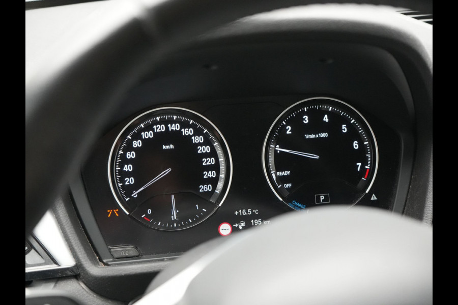 BMW X1 xDrive25e Sportline Plug In Hybrid 220pk Dealer O.H PHEV | Head Up | Cruise Control | Camera | Lederen Sportstoelen Verwarmd | Navigatie | Keyless | DAB |