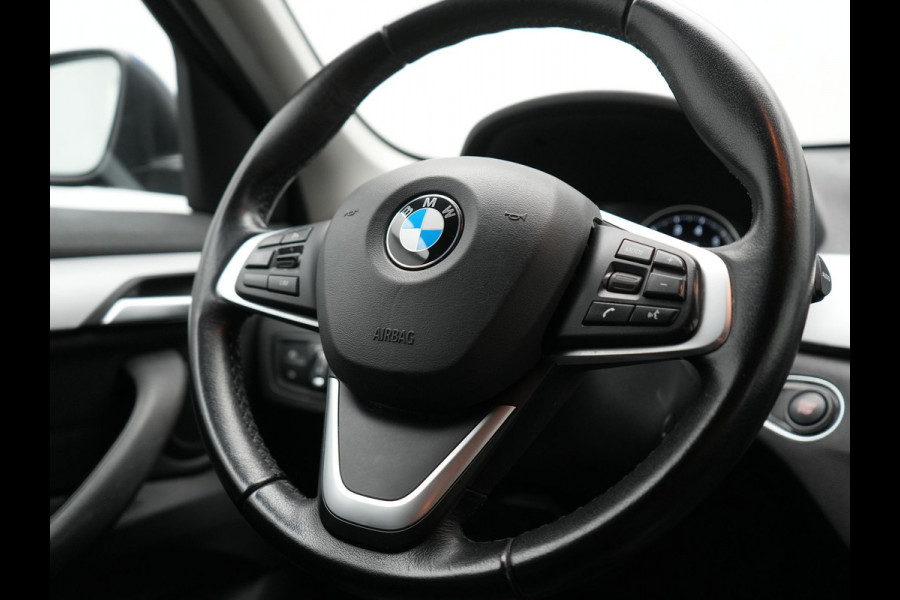 BMW X1 xDrive25e Sportline Plug In Hybrid 220pk Dealer O.H PHEV | Head Up | Cruise Control | Camera | Lederen Sportstoelen Verwarmd | Navigatie | Keyless | DAB |