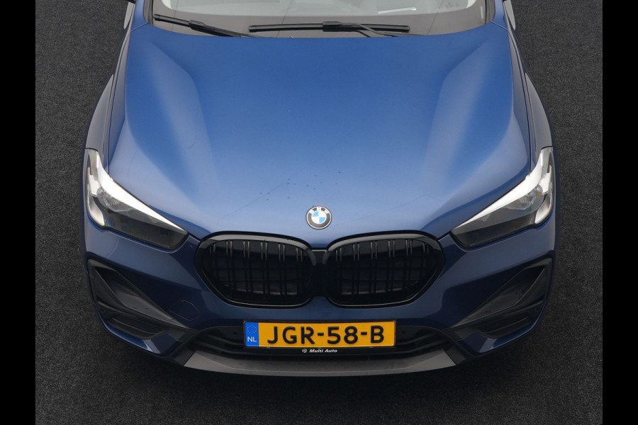 BMW X1 xDrive25e Sportline Plug In Hybrid 220pk Dealer O.H PHEV | Head Up | Cruise Control | Camera | Lederen Sportstoelen Verwarmd | Navigatie | Keyless | DAB |