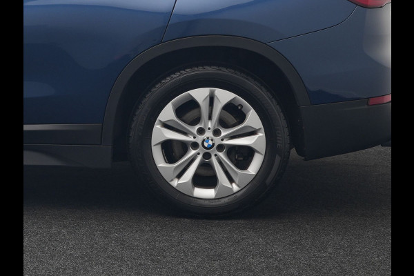 BMW X1 xDrive25e Sportline Plug In Hybrid 220pk Dealer O.H PHEV | Head Up | Cruise Control | Camera | Lederen Sportstoelen Verwarmd | Navigatie | Keyless | DAB |