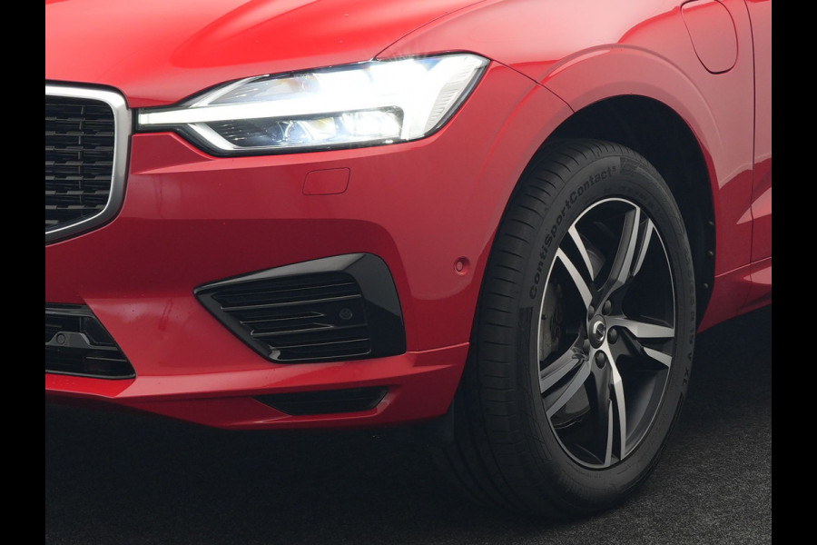 Volvo XC60 T8 Twin Engine AWD R-Design Plug in Hybrid 391pk PHEV | Trekhaak af Fabriek | Panodak | Pilot Assist | Adaptive Cruise | 360 Camera | Carplay | Keyless |