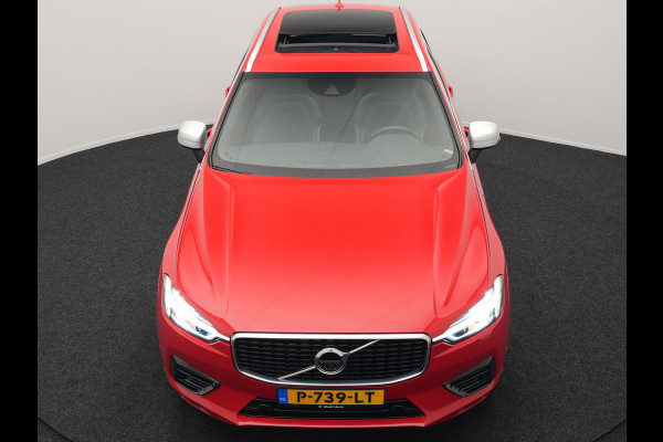 Volvo XC60 T8 Twin Engine AWD R-Design Plug in Hybrid 391pk PHEV | Trekhaak af Fabriek | Panodak | Pilot Assist | Adaptive Cruise | 360 Camera | Carplay | Keyless |