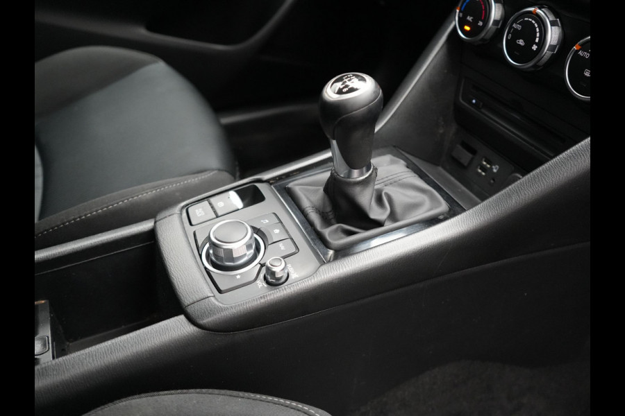 Mazda CX-3 2.0 SkyActiv-G 121 Comfort Dealer O.H | Trekhaak Afneembaar | Apple Carplay | Sportstoelen Verwarmd | Cruise Control |  Laneassist | Climate Control |