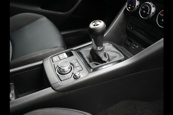 Mazda CX-3 2.0 SkyActiv-G 121 Comfort Dealer O.H | Trekhaak Afneembaar | Apple Carplay | Sportstoelen Verwarmd | Cruise Control |  Laneassist | Climate Control |