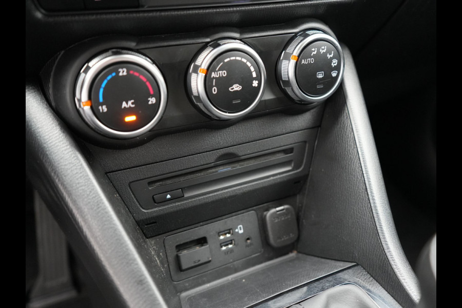 Mazda CX-3 2.0 SkyActiv-G 121 Comfort Dealer O.H | Trekhaak Afneembaar | Apple Carplay | Sportstoelen Verwarmd | Cruise Control |  Laneassist | Climate Control |