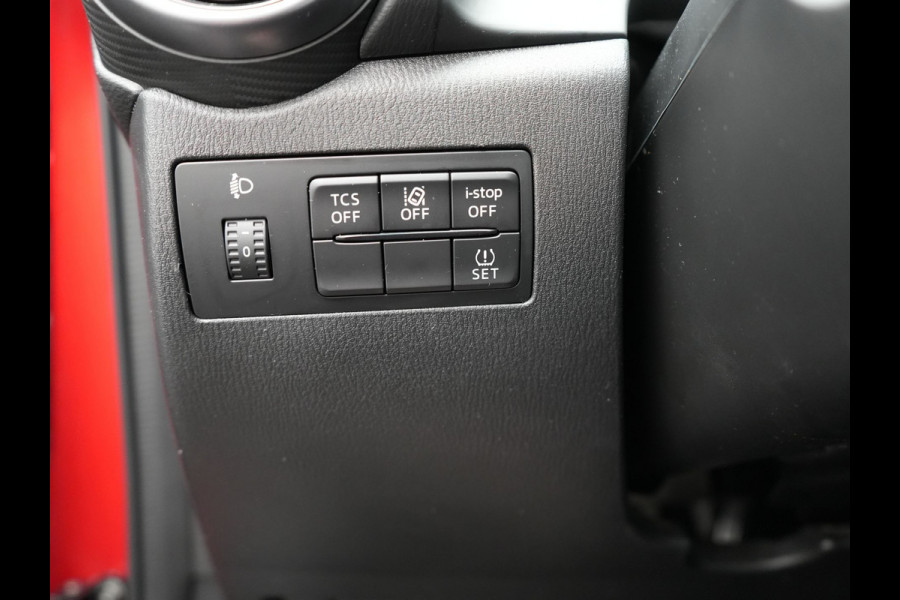 Mazda CX-3 2.0 SkyActiv-G 121 Comfort Dealer O.H | Trekhaak Afneembaar | Apple Carplay | Sportstoelen Verwarmd | Cruise Control |  Laneassist | Climate Control |