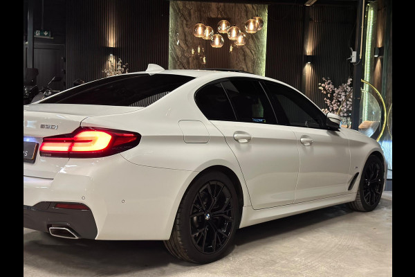 BMW 5 Serie 530i xDrive M Pakket|Full options|