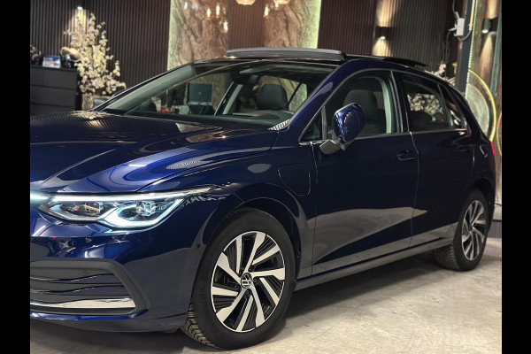 Volkswagen Golf 1.4 eHybrid|PANO|HEAD UP|MEMORY|FULL OPTIONS