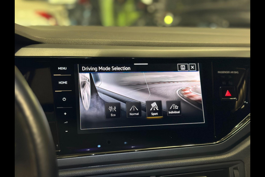 Volkswagen Polo 1.0 TSI R-Line|PANO|KEYLESS|FULL OPTIONS