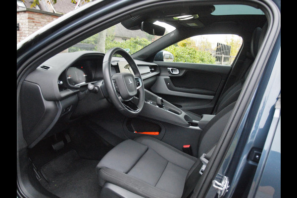 Polestar 2 Long Range Dual Motor Launch Edition 78kWh | Trekhaak | Panoramadak | Harman Kardon | Privacy glas |