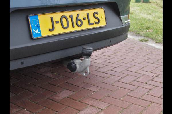 Polestar 2 Long Range Dual Motor Launch Edition 78kWh | Trekhaak | Panoramadak | Harman Kardon | Privacy glas |