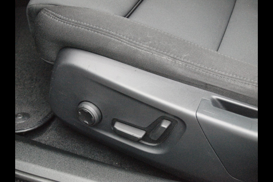 Polestar 2 Long Range Dual Motor Launch Edition 78kWh | Trekhaak | Panoramadak | Harman Kardon | Privacy glas |