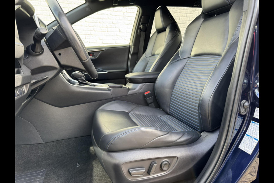 Toyota RAV4 2.5 Hybrid AWD Bi-Tone Adaptive cruise Climate control LED Apple / Android Draadloos telefoonladen Achteruitrijcamera