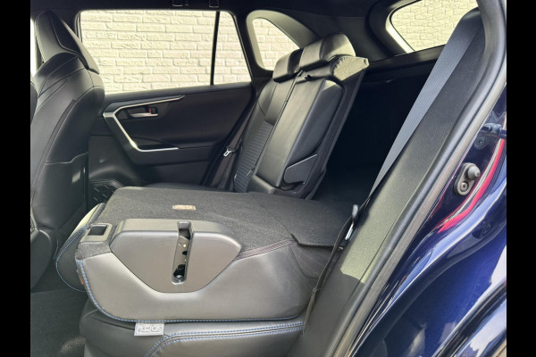 Toyota RAV4 2.5 Hybrid AWD Bi-Tone Adaptive cruise Climate control LED Apple / Android Draadloos telefoonladen Achteruitrijcamera