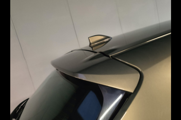 Toyota Corolla 1.8 Hybrid Active Rijklaar + 12 maanden Bovag-garantie Henk Jongen Auto's in Helmond,  al 50 jaar service zoals 't hoort!