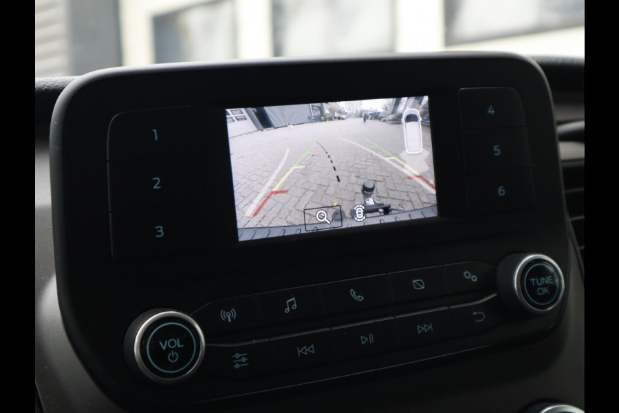 Ford Transit Custom 2.0 TDCI 105 pk Euro 6 L2H2 Sortimo Inrichting - Omvormer 220V - Trekhaak - Camera