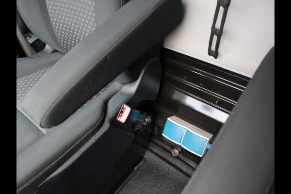 Ford Transit Custom 2.0 TDCI 105 pk Euro 6 L2H2 Sortimo Inrichting - Omvormer 220V - Trekhaak - Camera