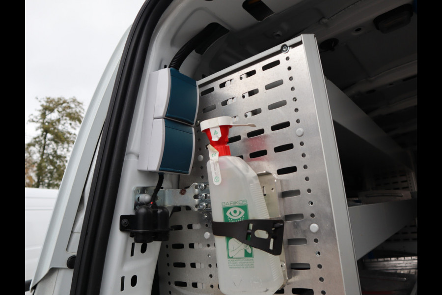 Ford Transit Custom 2.0 TDCI 105 pk Euro 6 L2H2 Sortimo Inrichting - Omvormer 220V - Trekhaak - Camera