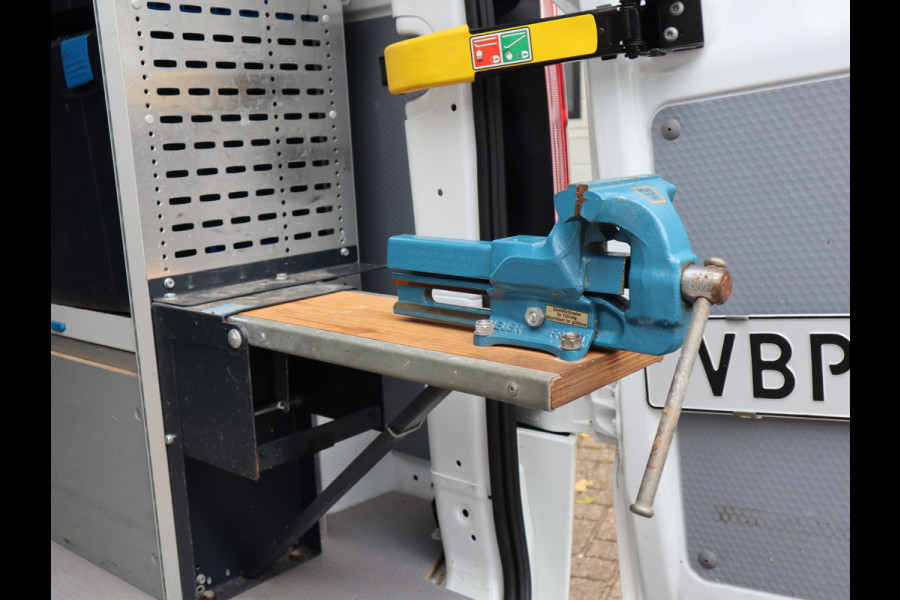 Ford Transit Custom 2.0 TDCI 105 pk Euro 6 L2H2 Sortimo Inrichting - Omvormer 220V - Trekhaak - Camera