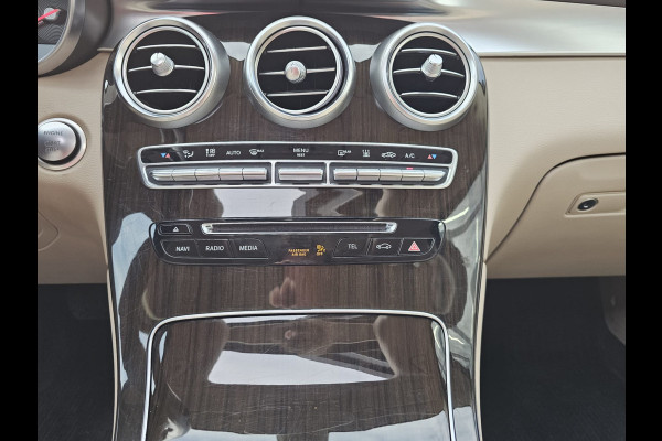Mercedes-Benz GLC 350e 4MATIC Business Solution | Trekhaak | Pano | LED | Stoelverwarming voor & achter | Leder | Blind spot | Keyless |