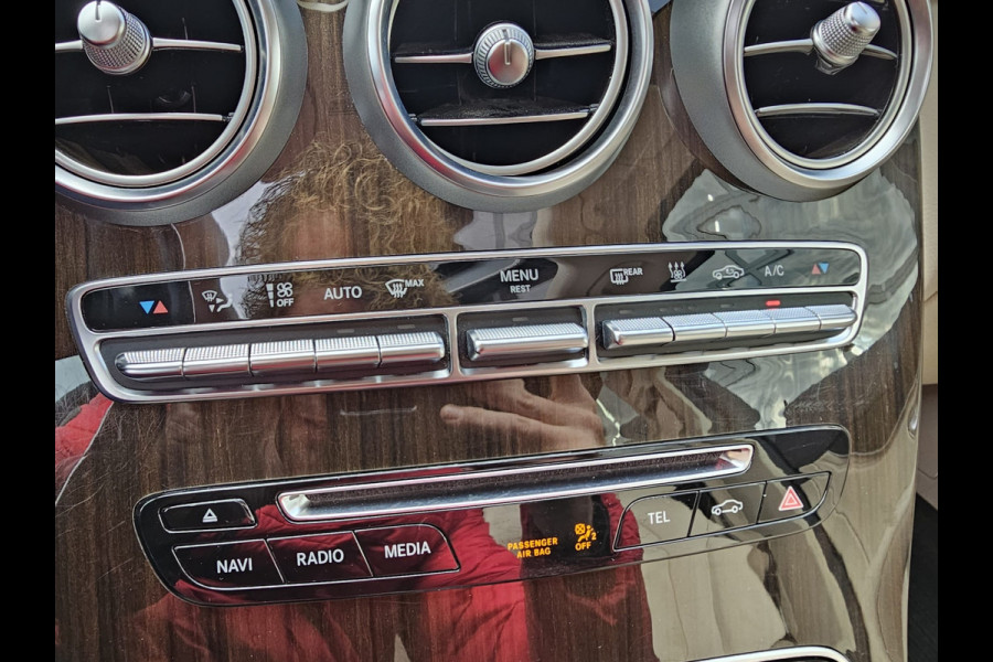 Mercedes-Benz GLC 350e 4MATIC Business Solution | Trekhaak | Pano | LED | Stoelverwarming voor & achter | Leder | Blind spot | Keyless |