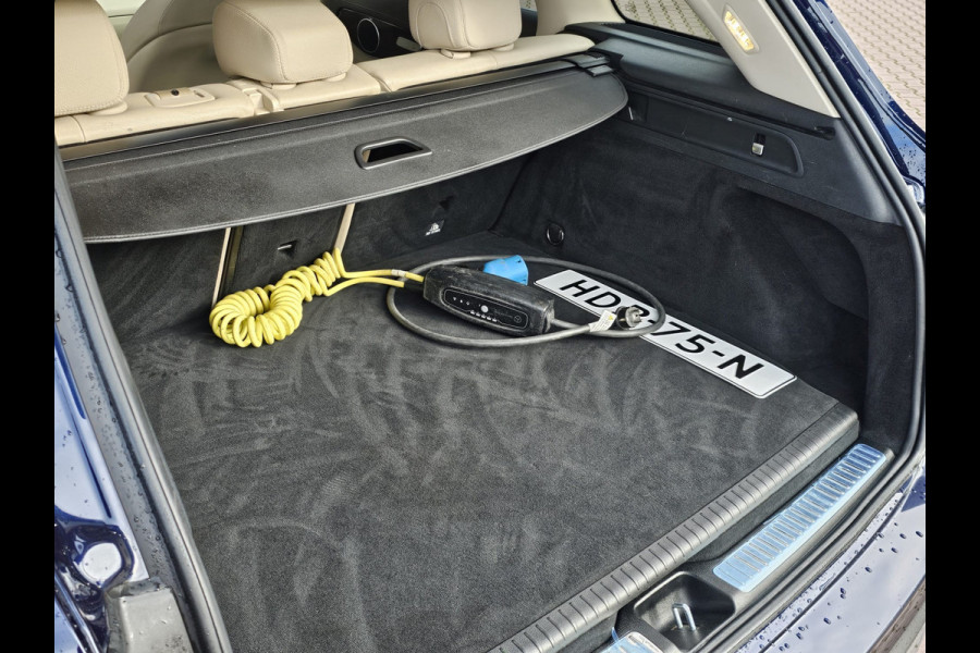 Mercedes-Benz GLC 350e 4MATIC Business Solution | Trekhaak | Pano | LED | Stoelverwarming voor & achter | Leder | Blind spot | Keyless |