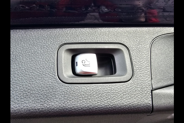 Mercedes-Benz GLC 350e 4MATIC Business Solution | Trekhaak | Pano | LED | Stoelverwarming voor & achter | Leder | Blind spot | Keyless |