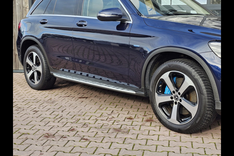 Mercedes-Benz GLC 350e 4MATIC Business Solution | Trekhaak | Pano | LED | Stoelverwarming voor & achter | Leder | Blind spot | Keyless |