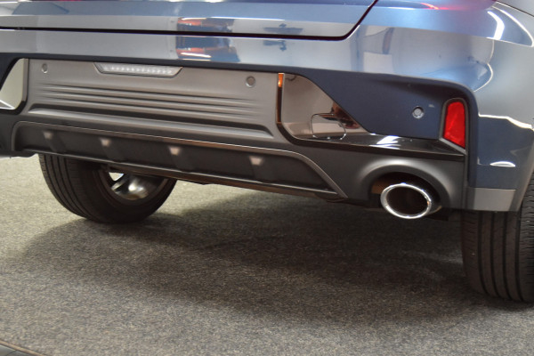 Lynk & Co 01 1.5 PHEV 261PK MY24 | Afn. Trekhaak | Donkere hemel | 7.4 kWh Boordlader | Stoel-+Stuurverw. |  360 Camera | S/K-panodak | Adapt. Cruise | Memory |  | Elek. klep | LM 20" | 1213 TR