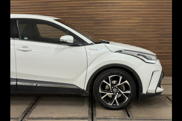 Toyota C-HR 1.8 Hybrid Business Plus | 18' inch | Camera | Carplay | LED | DAB | Adaptive Cruise Control