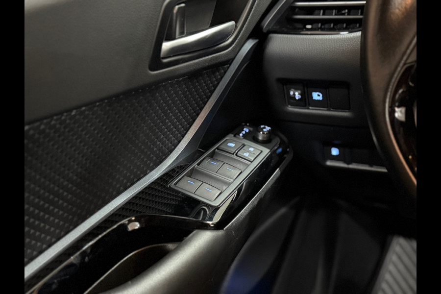 Toyota C-HR 1.8 Hybrid Business Plus | 18' inch | Camera | Carplay | LED | DAB | Adaptive Cruise Control