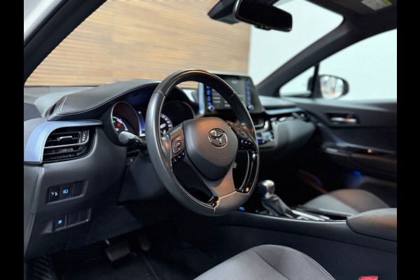 Toyota C-HR 1.8 Hybrid Business Plus | 18' inch | Camera | Carplay | LED | DAB | Adaptive Cruise Control