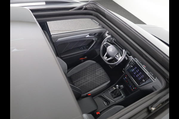 Volkswagen Tiguan 1.5 TSI R-Line Business 150PK | Automaat (DSG) | Panoramadak | 20 Inch | Camera | Winterpakket | Keyless entry