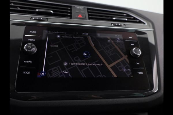 Volkswagen Tiguan 1.5 TSI R-Line Business 150PK | Automaat (DSG) | Panoramadak | 20 Inch | Camera | Winterpakket | Keyless entry