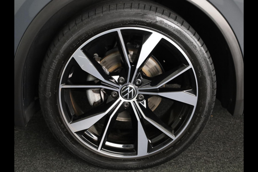 Volkswagen Tiguan 1.5 TSI R-Line Business 150PK | Automaat (DSG) | Panoramadak | 20 Inch | Camera | Winterpakket | Keyless entry