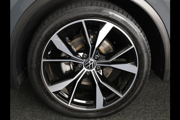 Volkswagen Tiguan 1.5 TSI R-Line Business 150PK | Automaat (DSG) | Panoramadak | 20 Inch | Camera | Winterpakket | Keyless entry