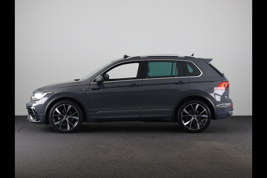 Volkswagen Tiguan 1.5 TSI R-Line Business 150PK | Automaat (DSG) | Panoramadak | 20 Inch | Camera | Winterpakket | Keyless entry