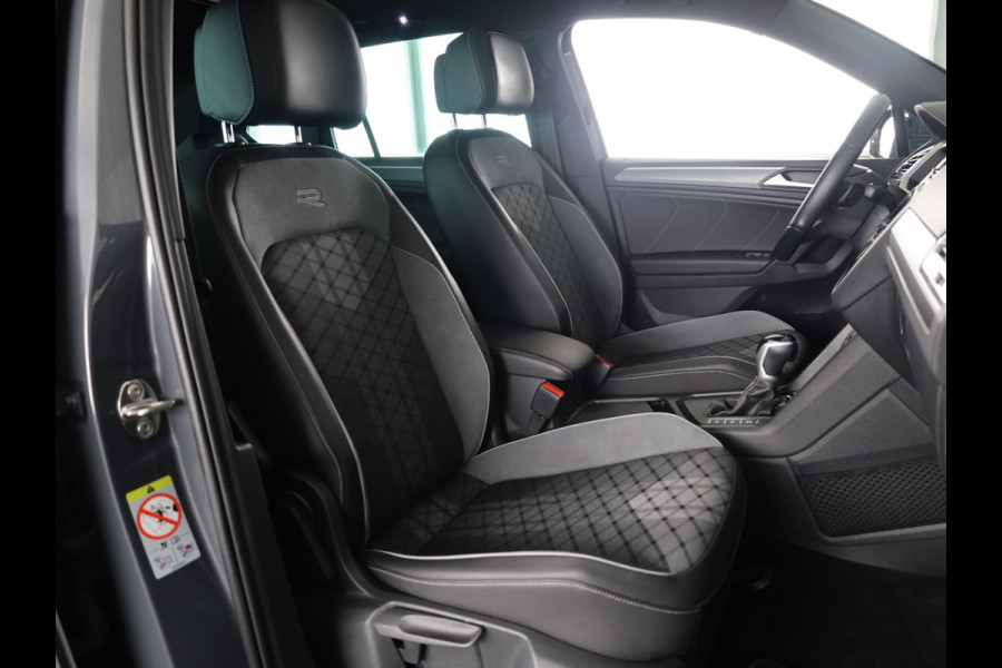 Volkswagen Tiguan 1.5 TSI R-Line Business 150PK | Automaat (DSG) | Panoramadak | 20 Inch | Camera | Winterpakket | Keyless entry