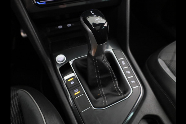 Volkswagen Tiguan 1.5 TSI R-Line Business 150PK | Automaat (DSG) | Panoramadak | 20 Inch | Camera | Winterpakket | Keyless entry