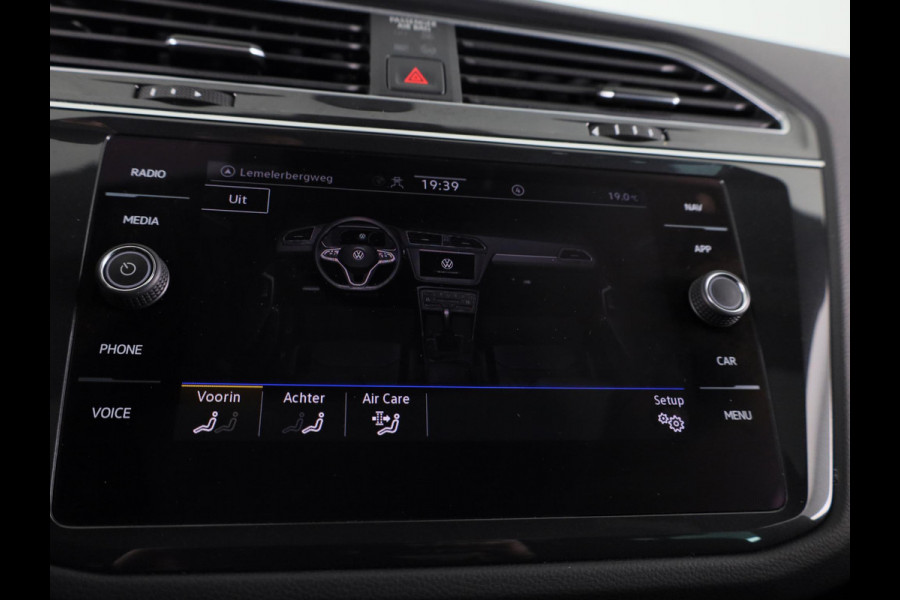 Volkswagen Tiguan 1.5 TSI R-Line Business 150PK | Automaat (DSG) | Panoramadak | 20 Inch | Camera | Winterpakket | Keyless entry