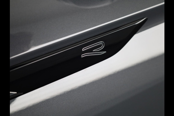 Volkswagen Tiguan 1.5 TSI R-Line Business 150PK | Automaat (DSG) | Panoramadak | 20 Inch | Camera | Winterpakket | Keyless entry