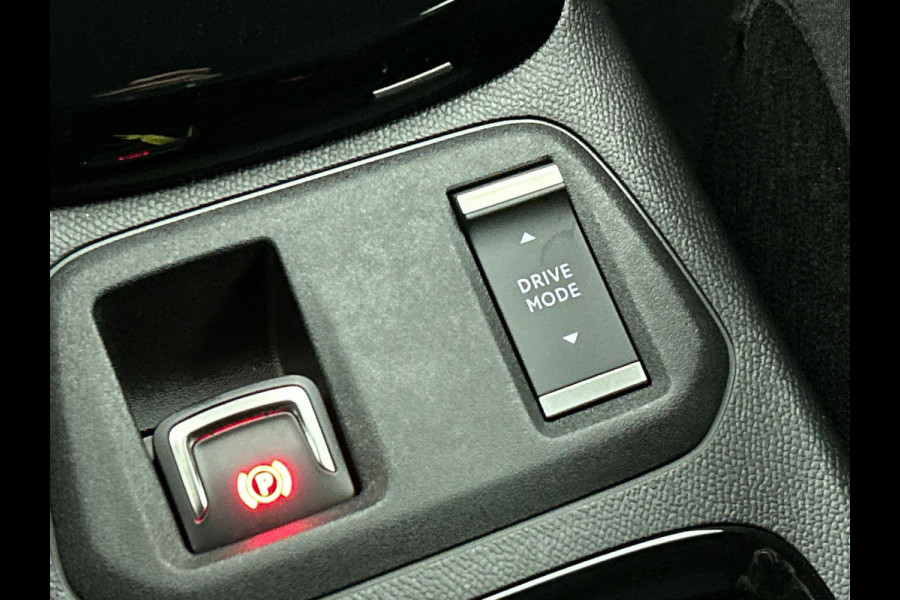 Opel Corsa 1.2 Turbo 136pk Hybrid GS Auto. Navigatie Apple Carplay/ Android Auto Camera Parkeersensoren Cruise Control Stoel- en stuurverwarming Airco Lichtmetalen velgen Getinte ramen