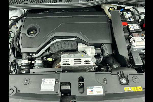 Opel Corsa 1.2 Turbo 136pk Hybrid GS Auto. Navigatie Apple Carplay/ Android Auto Camera Parkeersensoren Cruise Control Stoel- en stuurverwarming Airco Lichtmetalen velgen Getinte ramen