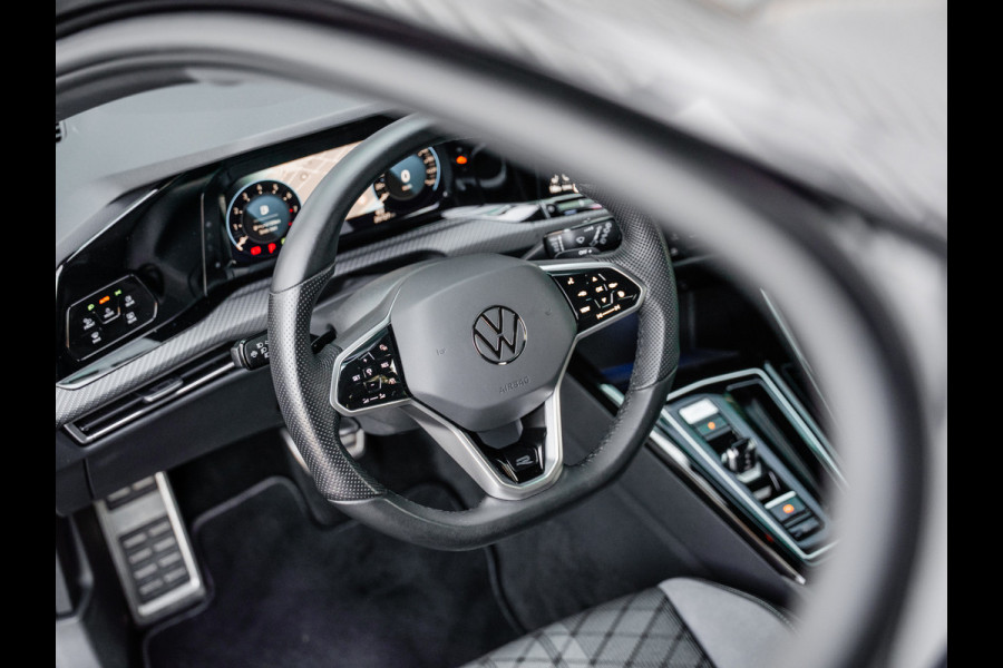 Volkswagen Golf 1.5 eTSI R-Line Business