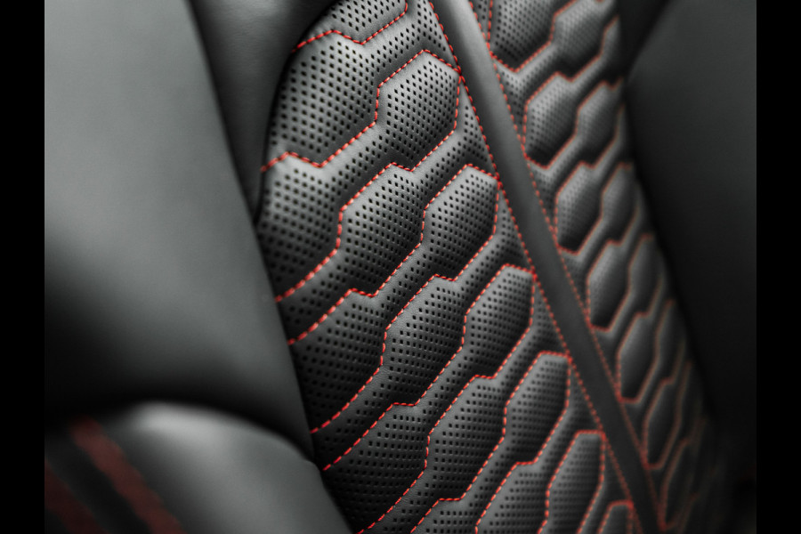 Audi RS7 Sportback 4.0 TFSI V8 Quattro | Keramisch | Head-up | Zwart optiek